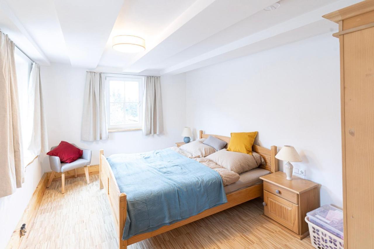 Gaestehaus Grosshoechberg Spiegelberg Buitenkant foto