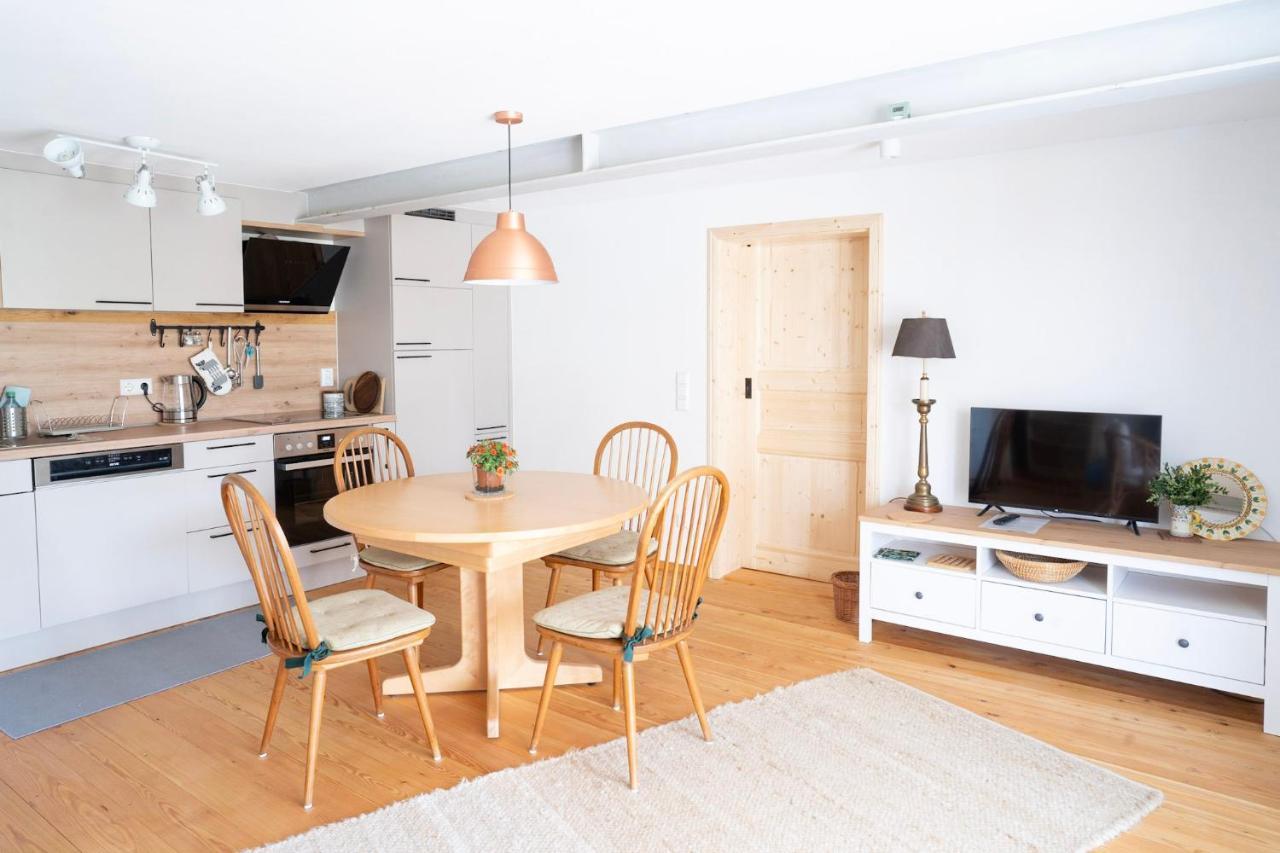 Gaestehaus Grosshoechberg Spiegelberg Buitenkant foto